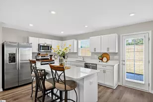 628 Batchomble Ln, Greenville, SC 29605 - Photo 8