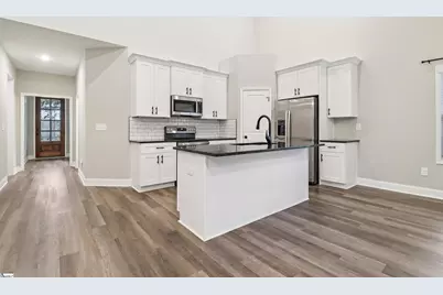 401 Grand Harbor Boulevard, Ninety Six, SC 29666 - Photo 2