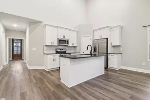 401 Grand Harbor Blvd, Ninety Six, SC 29666 - Photo 2