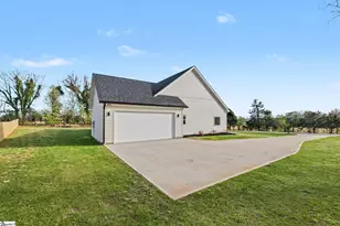 4491 Babb Rd, Greer, SC 29651 - Photo 8