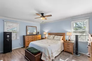 218 Crestwood Dr, Greenville, SC 29609 - Photo 12