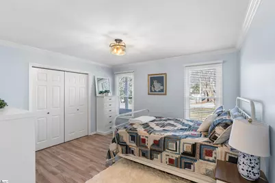 218 Crestwood Drive, Greenville, SC 29609 - Photo 10