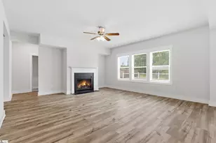 232 Roderick Ln, Greenville, SC 29605 - Photo 4