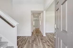 232 Roderick Ln, Greenville, SC 29605 - Photo 4