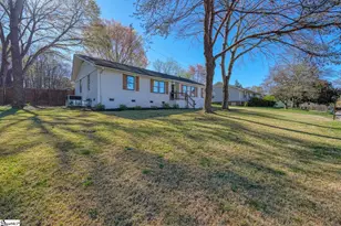 106 Archdale Dr, Mauldin, SC 29622 - Photo 2