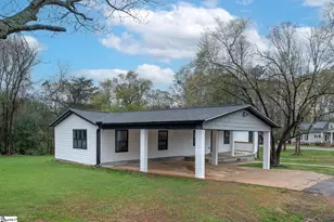 136 Moore St, Wellford, SC 29385 - Photo 2