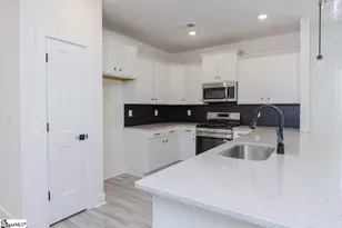 626 Farcroft Trl, Roebuck, SC 29376 - Photo 6