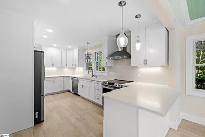 201 Augusta Street, Easley, SC 29640 - Photo 6