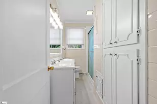 201 Augusta St, Easley, SC 29640 - Photo 12