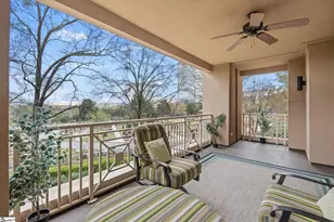 400 N Main St, Greenville, SC 29601 - Photo 18