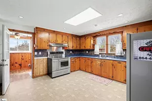 11 Bainbridge Dr, Greenville, SC 29611 - Photo 16