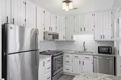 110 E Decatur Street, Greenville, SC 29617 - Photo 10