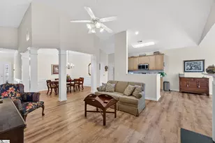 920 Medora Dr, Greer, SC 29650 - Photo 8