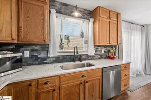 4519 Dacusville Hwy, Marietta, SC 29661 - Photo 10