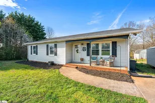 110 N Blue Ridge Cir, Pickens, SC 29671 - Photo 4