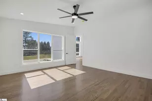 8 Village Crest Dr, Greenville, SC 29607 - Photo 24