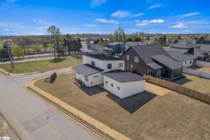 8 Village Crest Dr, Greenville, SC 29607 - Photo 44