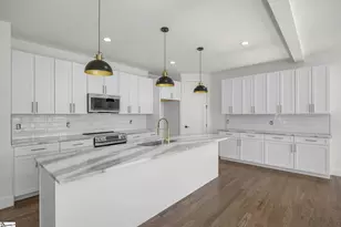 8 Village Crest Dr, Greenville, SC 29607 - Photo 16