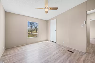 136 W Freedom Wood Drive, Liberty, SC 29657 - Photo 12