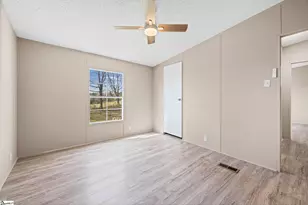 136 W Freedom Wood Dr, Liberty, SC 29657 - Photo 12