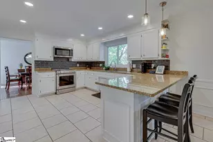 105 Berrywood Ct, Greer, SC 29650 - Photo 4