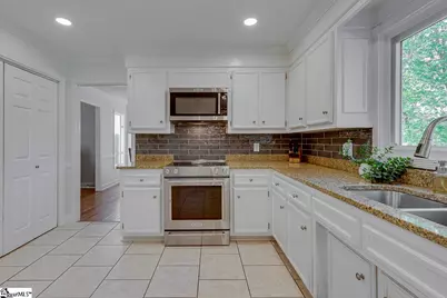 105 Berrywood Court, Greer, SC 29650 - Photo 6