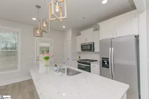 205 Shallons Dr, Greenville, SC 29609 - Photo 6