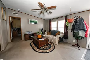 2 Raisinwood Dr, Simpsonville, SC 29681 - Photo 2