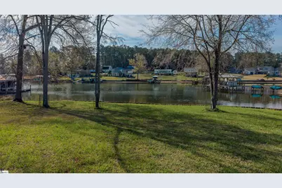 128 Gardenia Drive, Ninety Six, SC 29666 - Photo 4