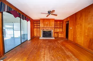 105 Ridgeway Rd, Spartanburg, SC 29301 - Photo 2