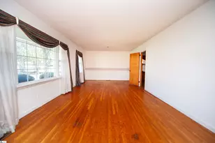 105 Ridgeway Rd, Spartanburg, SC 29301 - Photo 4