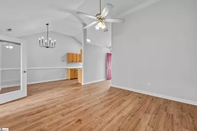 71 Huntress Drive, Greer, SC 29651 - Photo 8