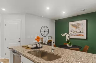 1285 Forestbrook Ln, Spartanburg, SC 29303 - Photo 10