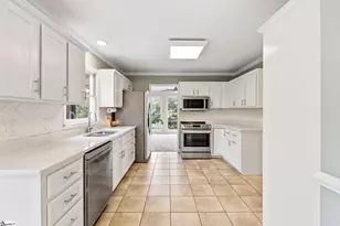 9 Black Knob Ct, Greenville, SC 29609 - Photo 18