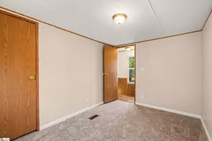 309 Scarlett Ct, Laurens, SC 29360 - Photo 10