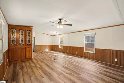 309 Scarlett Court, Laurens, SC 29360 - Photo 4