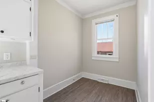 202 S 5th St, Easley, SC 29640 - Photo 16