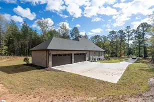 225 Rocky Ridge Rd, Enoree, SC 29335 - Photo 36