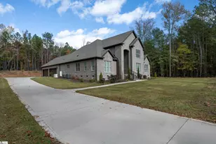 225 Rocky Ridge Rd, Enoree, SC 29335 - Photo 2