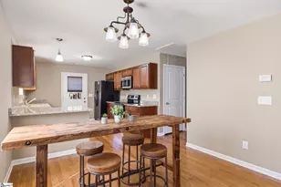 207 Ridgeway Dr, Greenville, SC 29607 - Photo 10