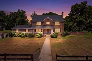 838 S Harper St, Laurens, SC 29360 - Photo 2