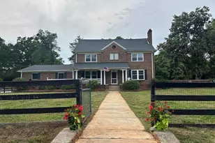 838 S Harper St, Laurens, SC 29360 - Photo 2
