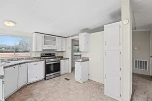 1715 Keeler Mill Rd, Travelers Rest, SC 29690 - Photo 10