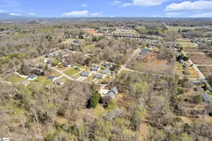 109 Lakeside Dr, Taylors, SC 29687 - Photo 26