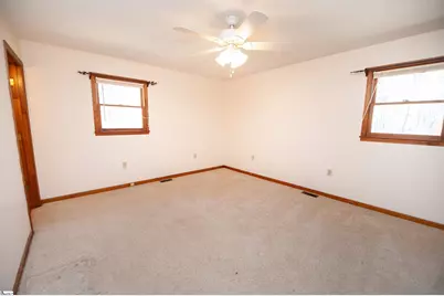 2611 Highway 92, Enoree, SC 29335 - Photo 18