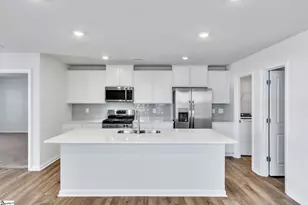 125 Broadtree Cir, Greenville, SC 29605 - Photo 4