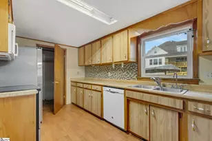 160 J St, Greer, SC 29651 - Photo 10