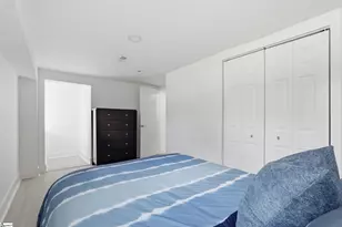 14 Hawthorne Ln, Greenville, SC 29605 - Photo 16