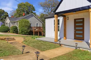 14 Hawthorne Ln, Greenville, SC 29605 - Photo 2