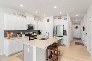 101 Paneer Ln, Taylors, SC 29687 - Photo 8